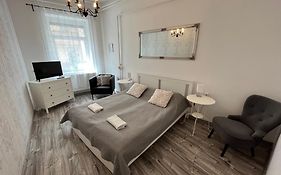 Pacsirta Apartmanház