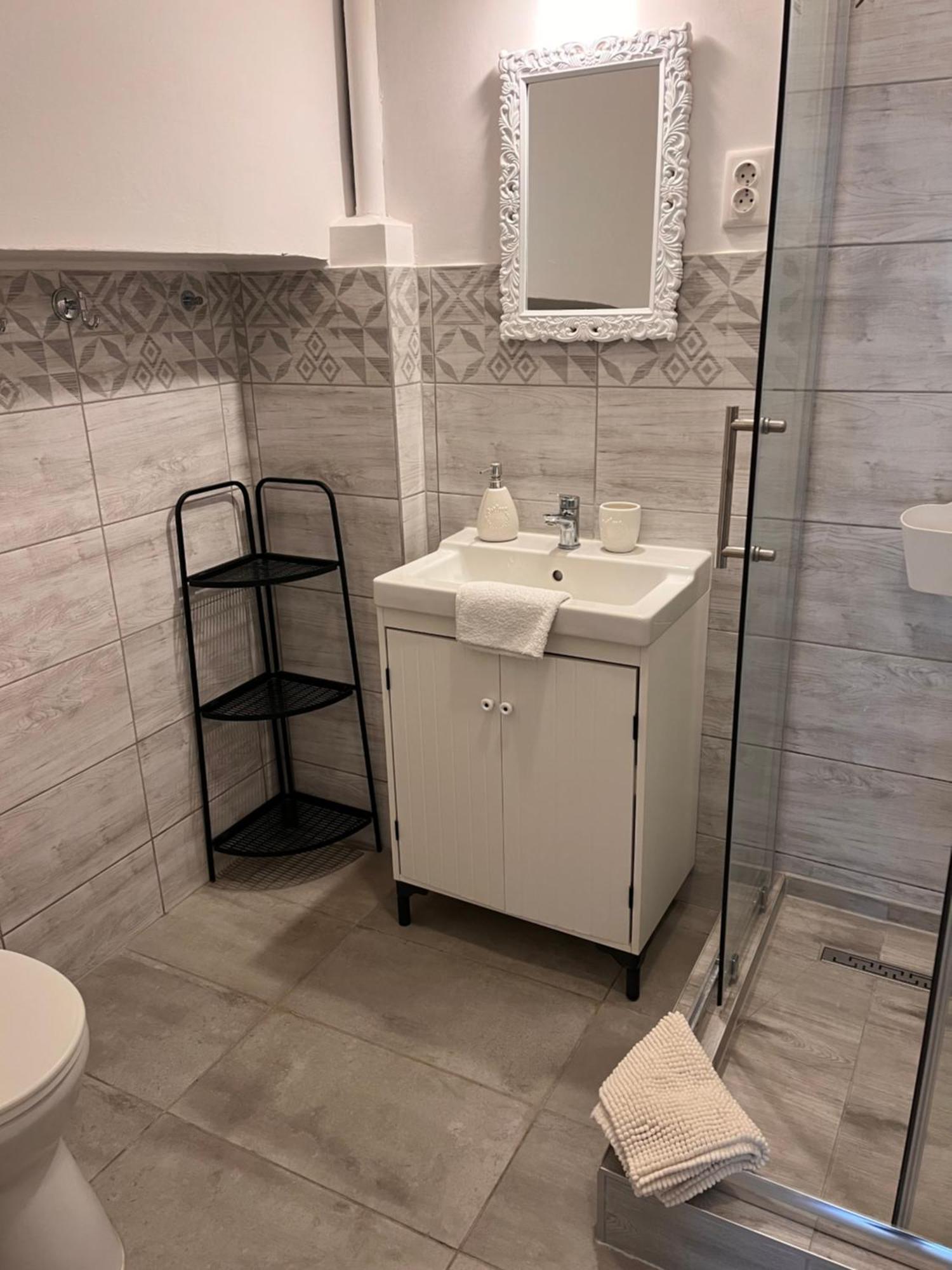 Pacsirta Apartmanház Eger Kültér fotó
