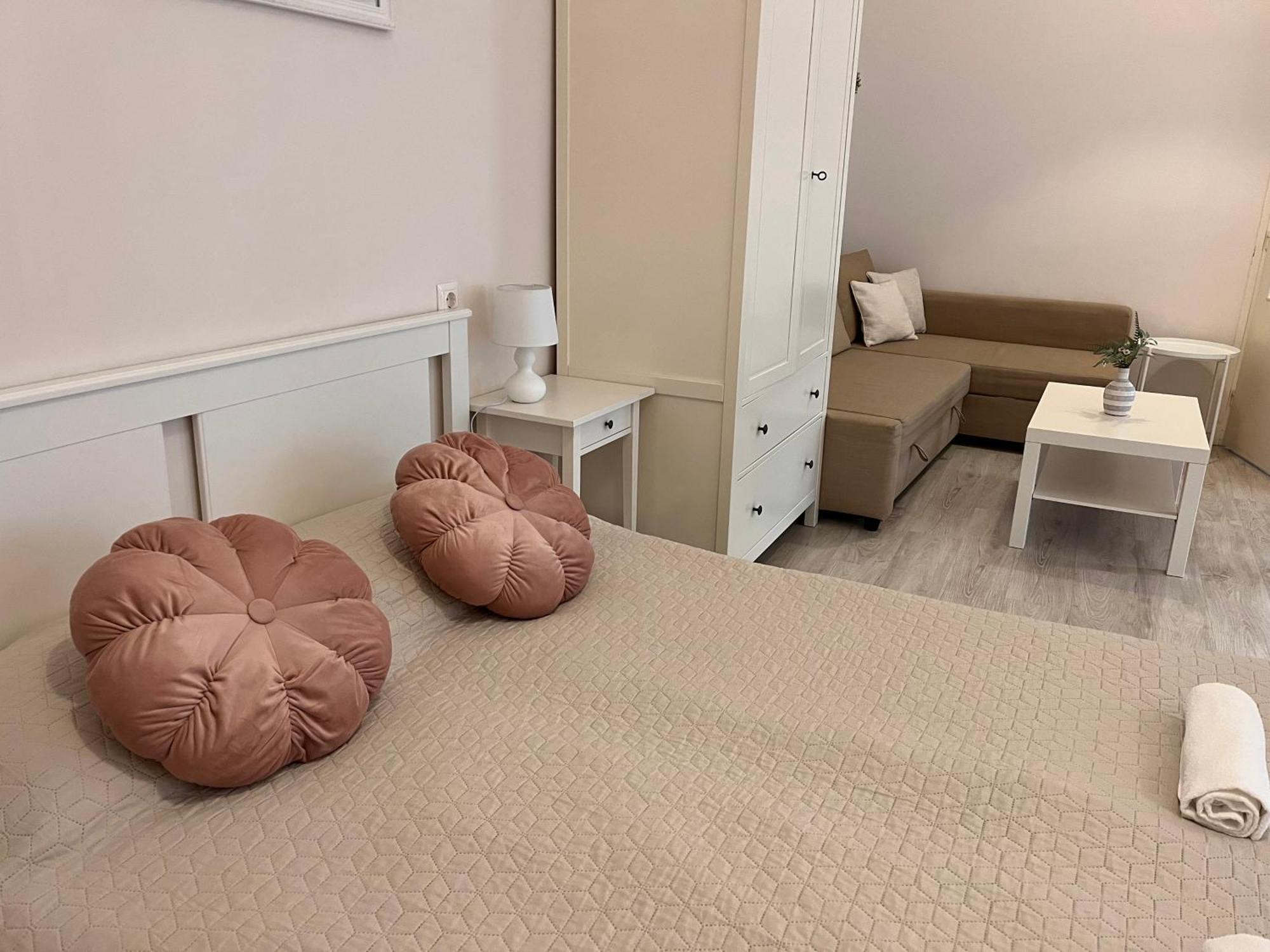 Pacsirta Apartmanház Eger Kültér fotó